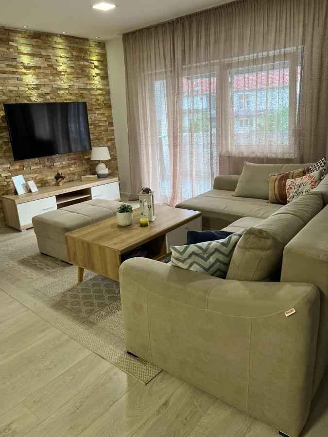 Apartman Mak โมสตาร์ ภายนอก รูปภาพ