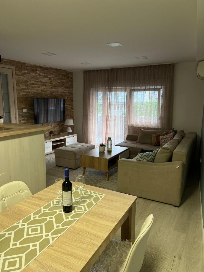 Apartman Mak โมสตาร์ ภายนอก รูปภาพ